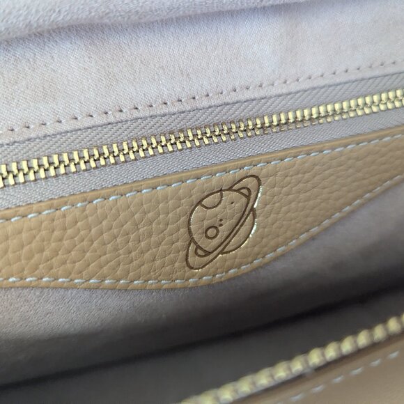 Oleada Mini Anchor Bag 4-way Wear Top Grain Leather Classic Minimal in Camel Tan - Picture 13 of 15